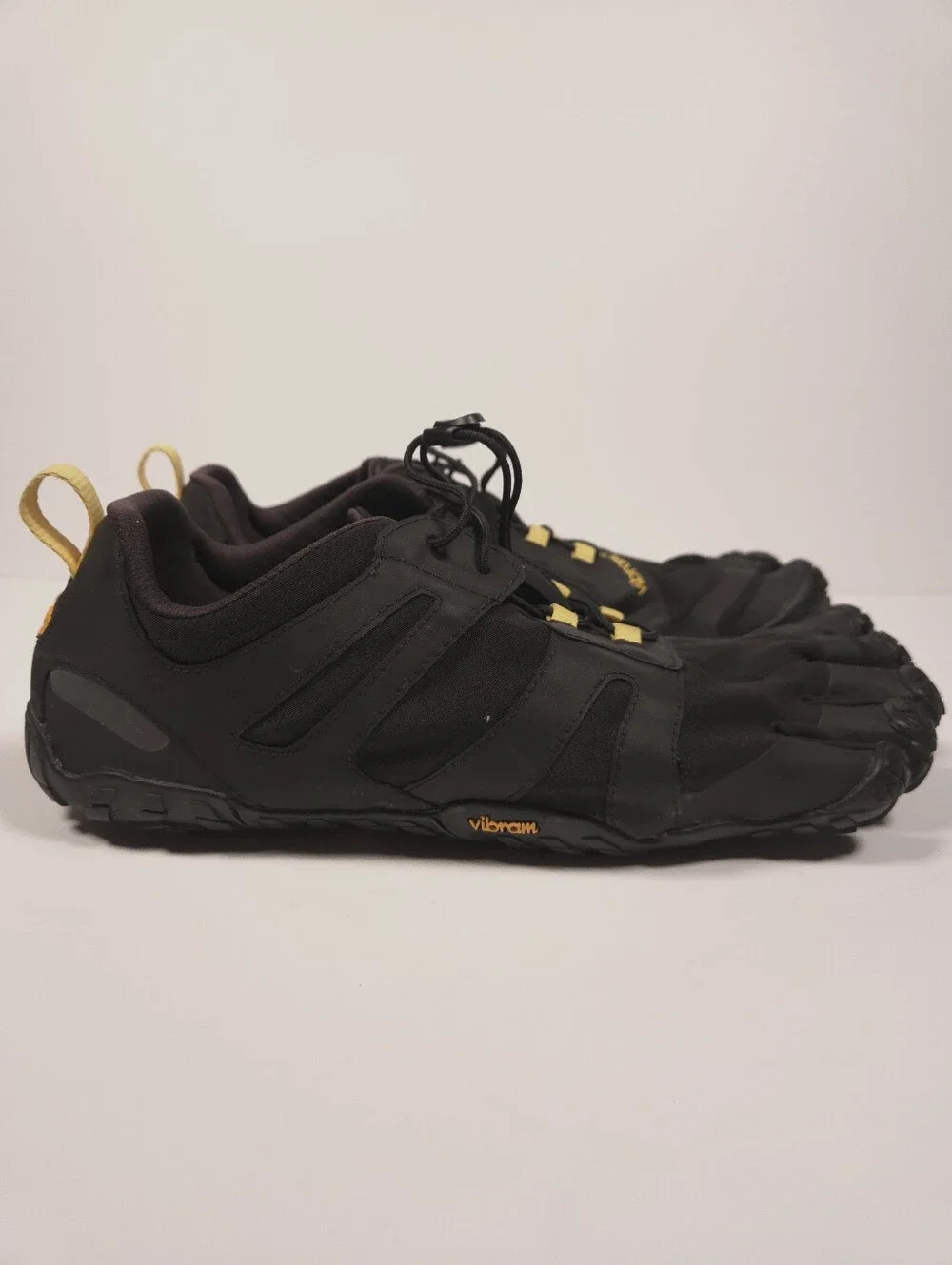 Vibram FiveFingers V-Trail 2.0 Men Size 11-11.5 19M7601 Black Yellow Vibram EUC!